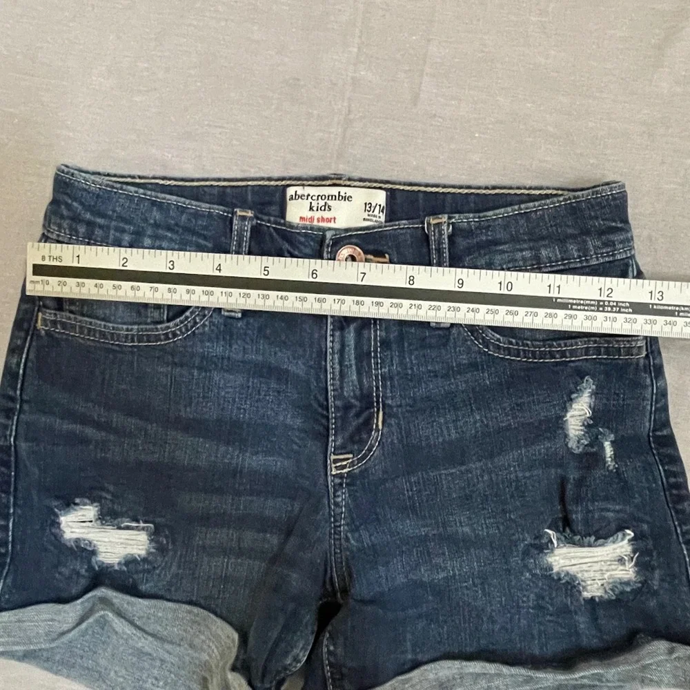 Abercrombie‎ Kids Girls Denim Distressed Cuffed Midi Shorts Size 13 14